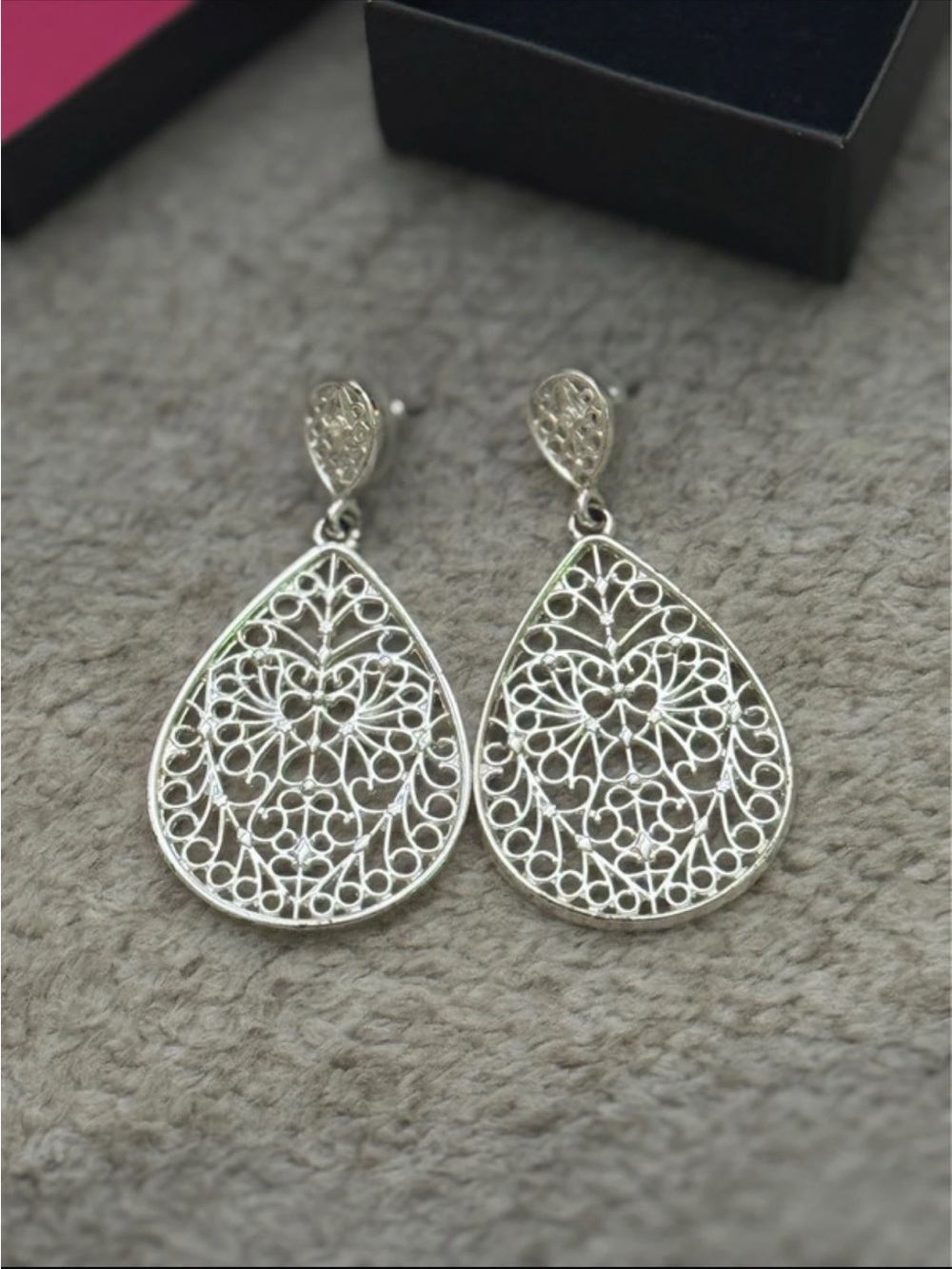 Avon Silver Filigree Teardrop Dangle Earrings